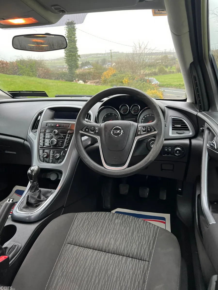 Opel Astra Saloon, Diesel, 2013, Bronze