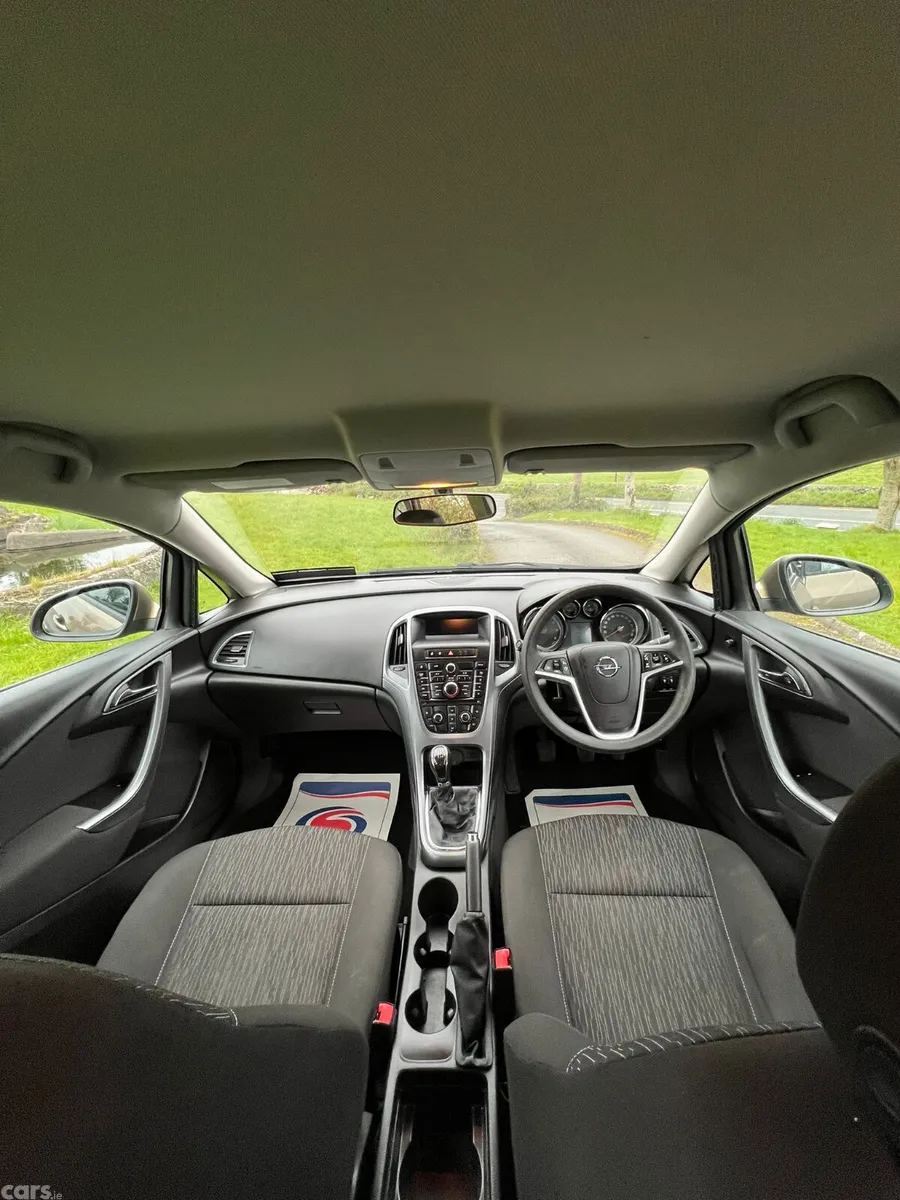 Opel Astra Saloon, Diesel, 2013, Bronze