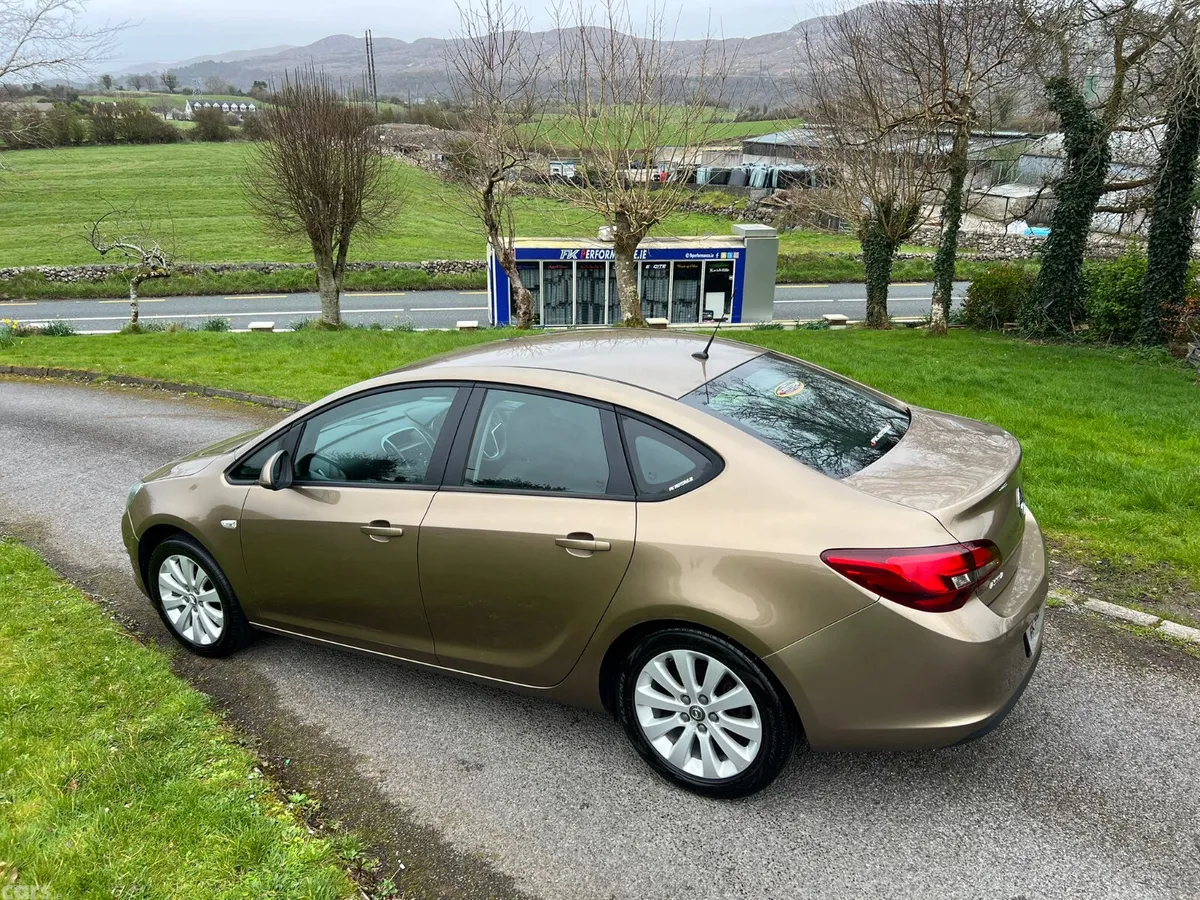 Opel Astra Saloon, Diesel, 2013, Bronze