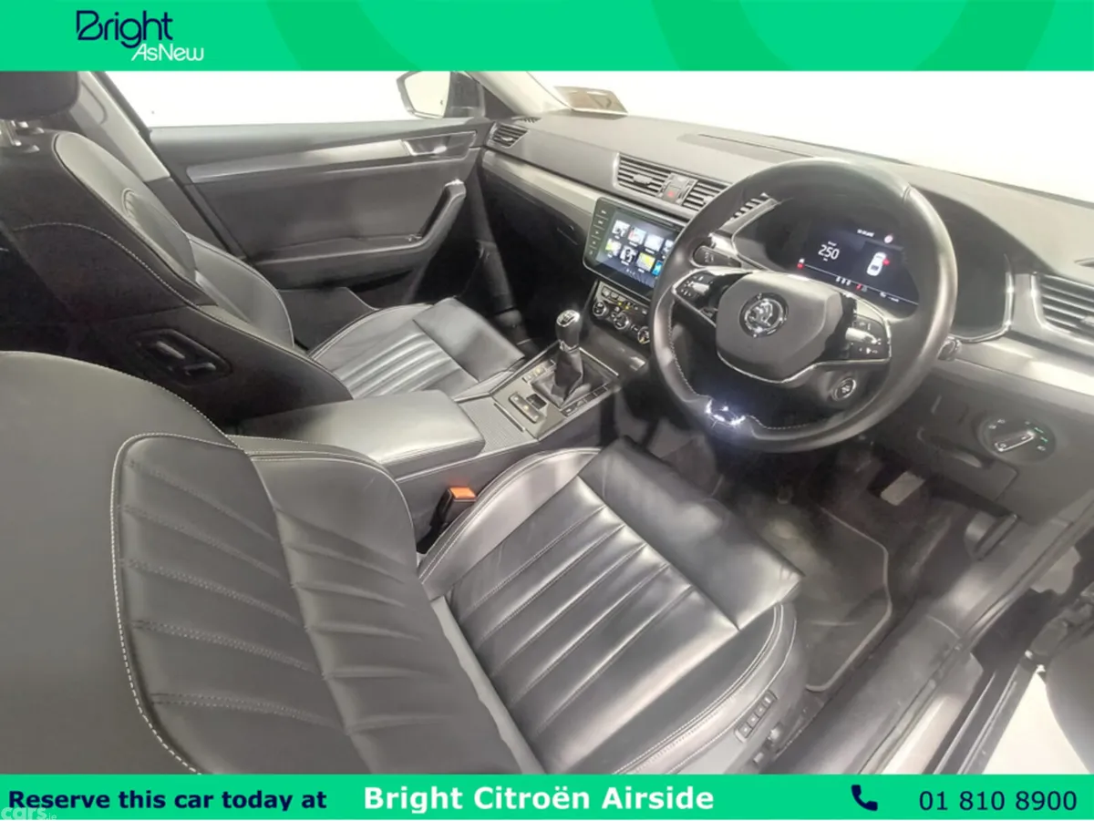 Skoda Superb Hatchback, Petrol, 2023, Black