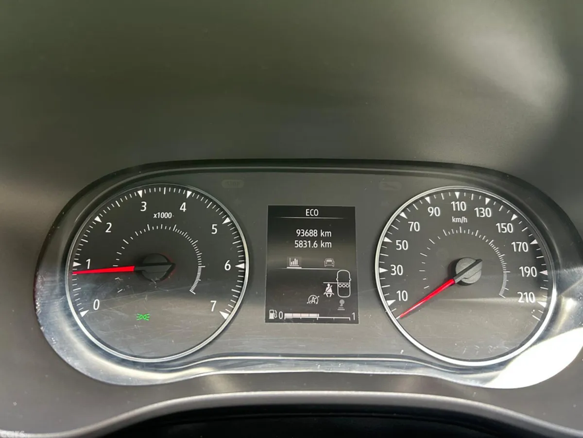 Dacia Sandero Hatchback, Gas, 2021, Orange