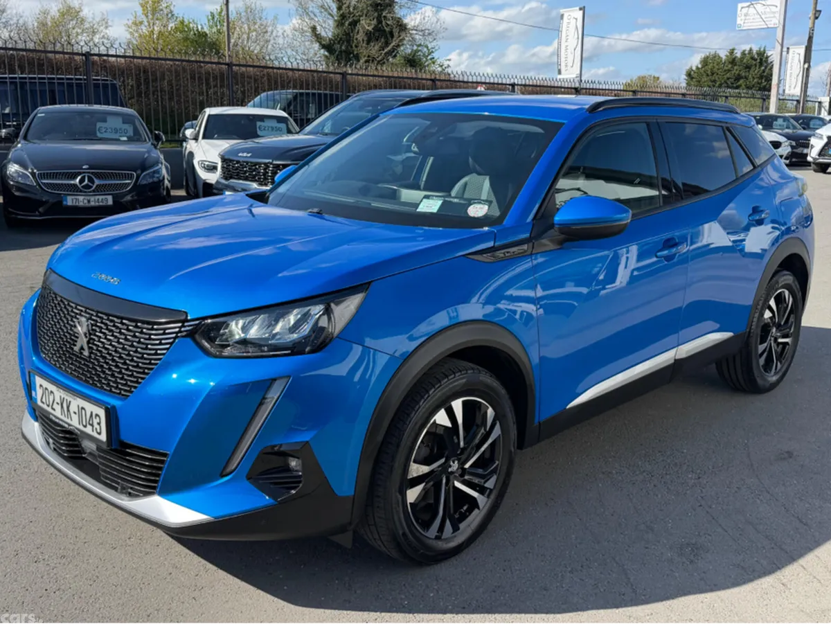 Peugeot 2008 MPV, Diesel, 2020, Blue