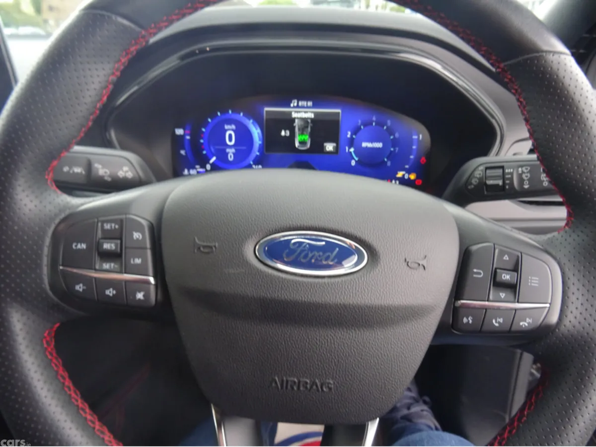 Ford Focus Hatchback, Petrol, 2022, Black