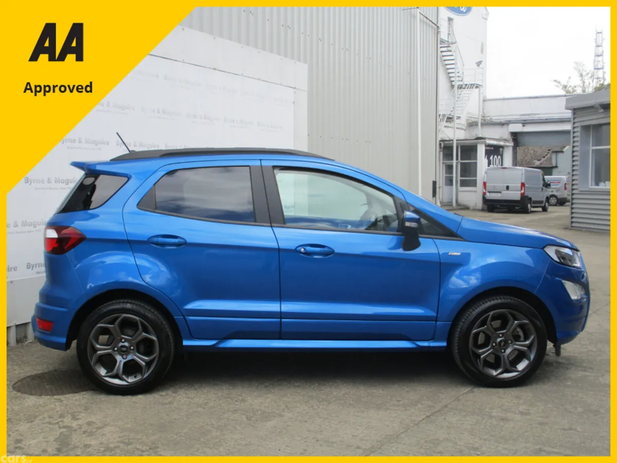 Ford EcoSport Hatchback, Petrol, 2023, Blue