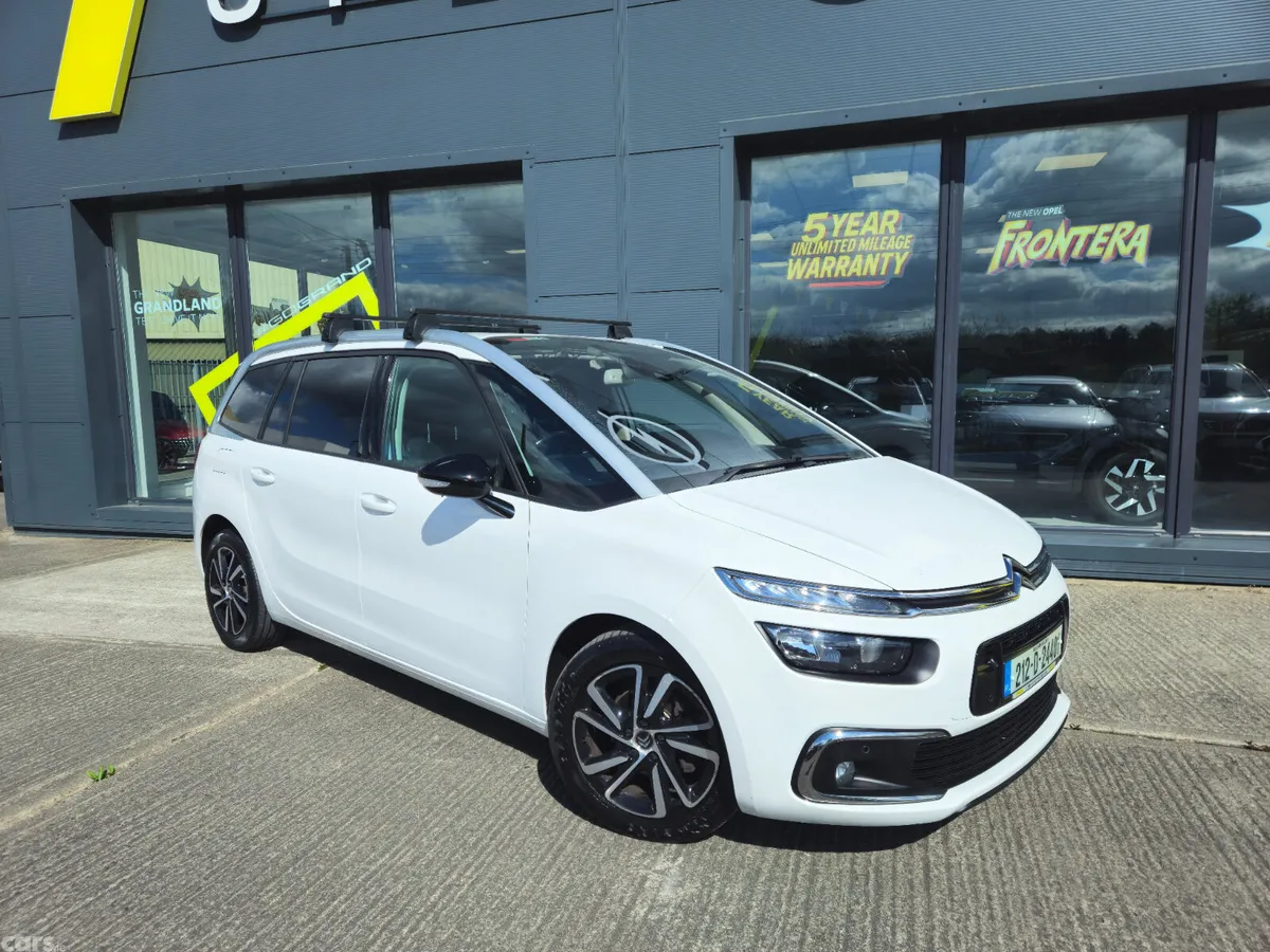 Citroen Grand C4 Spacetourer Hatchback, Petrol, 2021, White