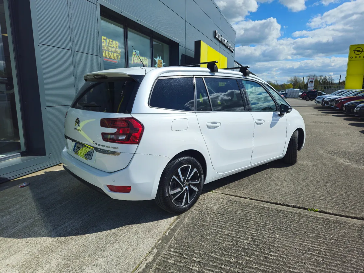 Citroen Grand C4 Spacetourer Hatchback, Petrol, 2021, White