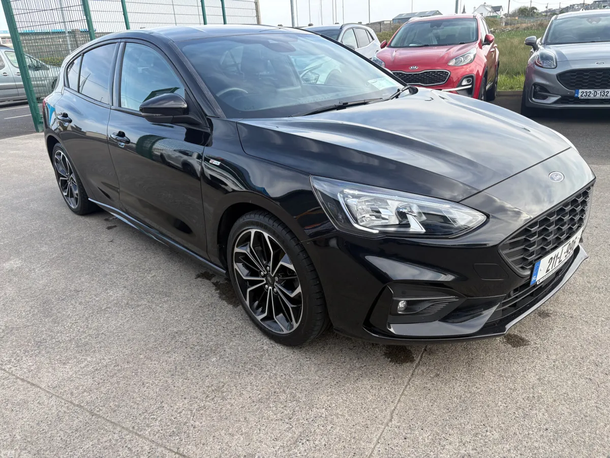 Ford Focus Hatchback, Diesel, 2021, Black