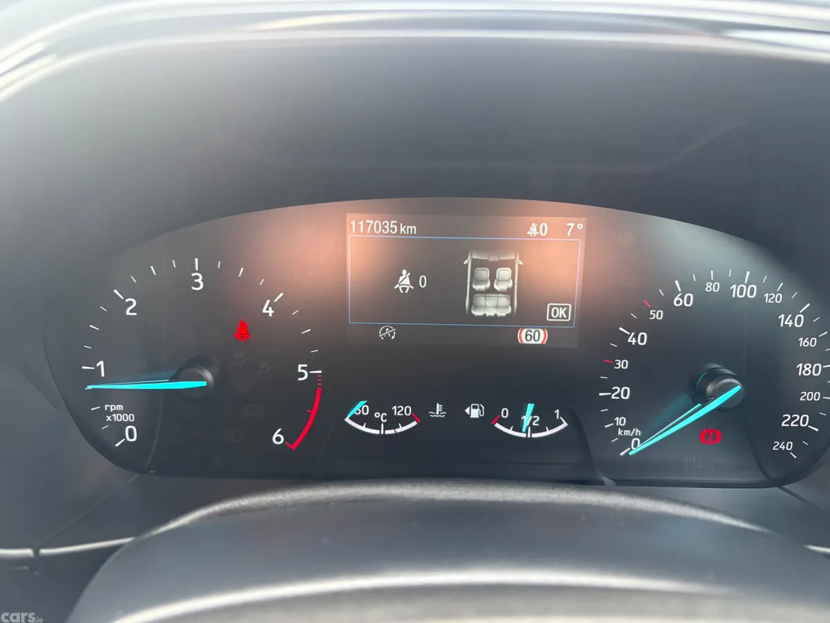Ford Focus Hatchback, Diesel, 2021, Black