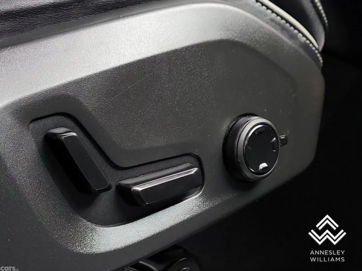 Volvo XC90 SUV, Petrol Plug-in Hybrid, 2021, Black