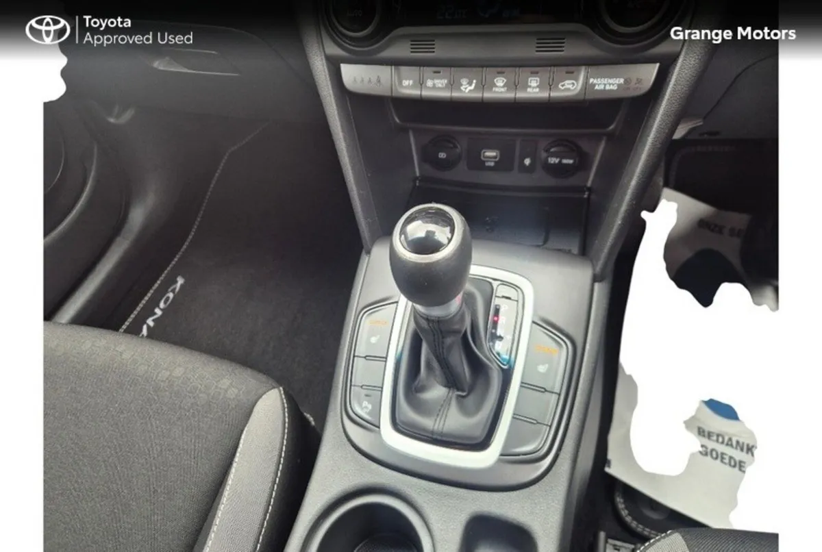 Hyundai KONA MPV, Petrol Hybrid, 2021, Red