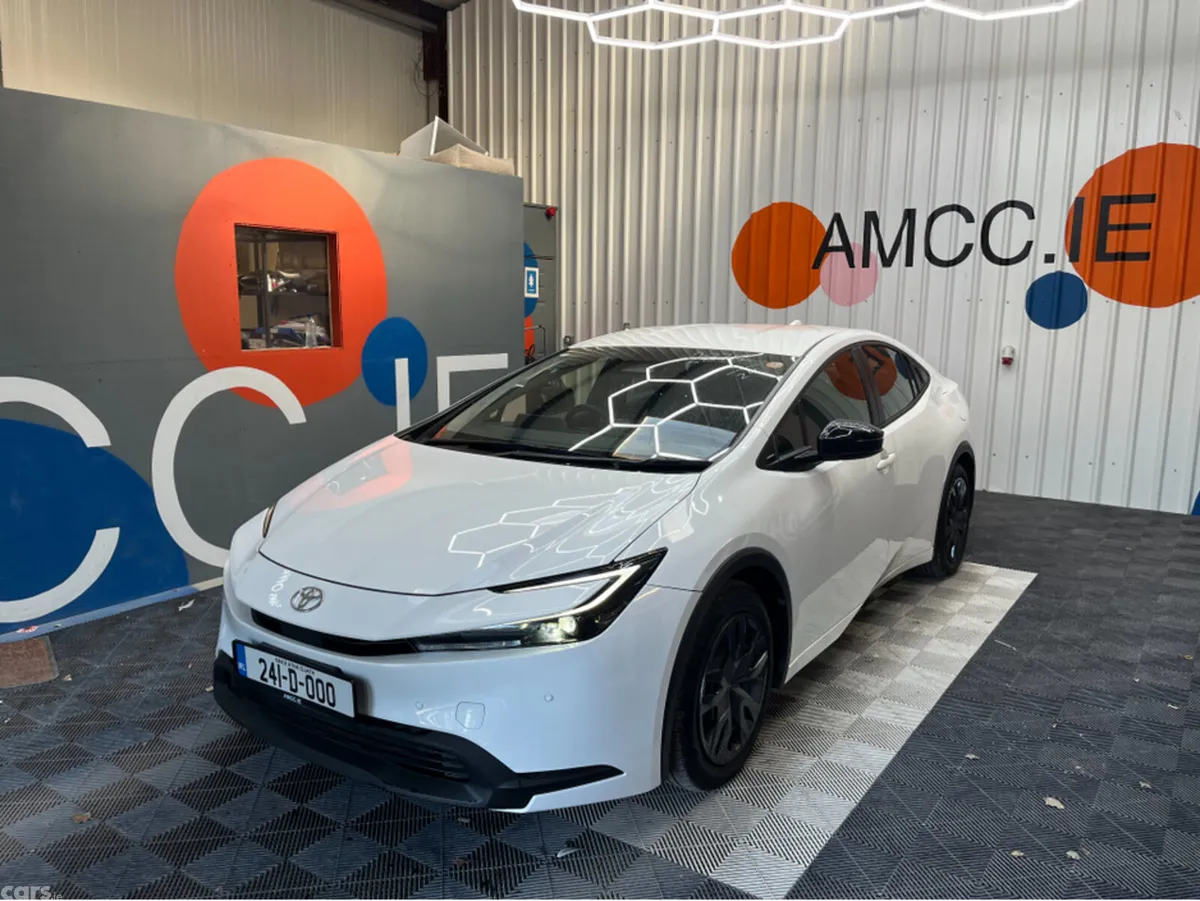 Toyota Prius Estate, Petrol, 2024, White