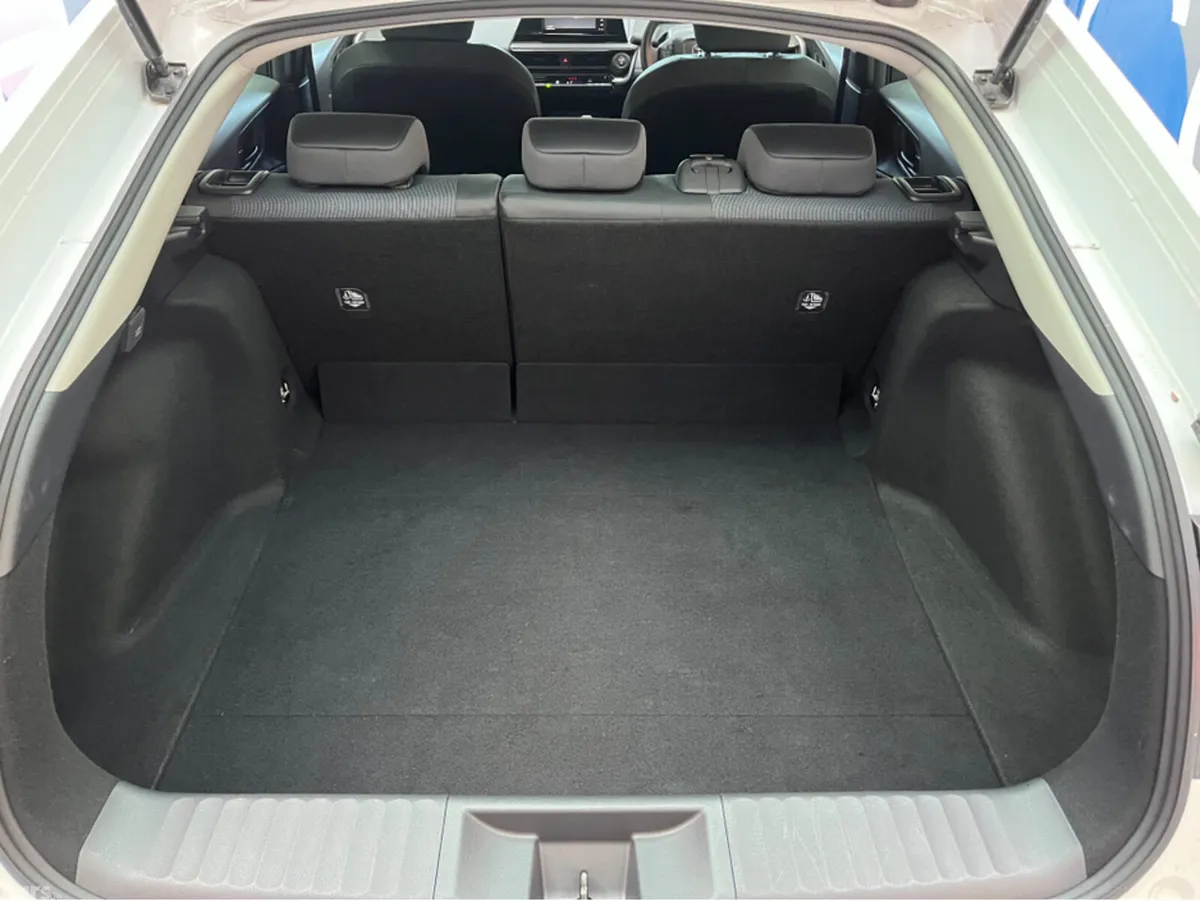Toyota Prius Estate, Petrol, 2024, White
