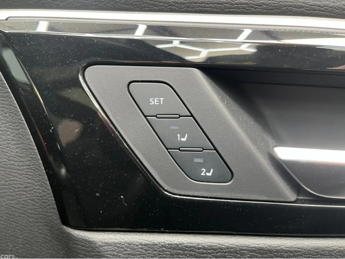 Mitsubishi Outlander SUV, Petrol Plug-in Hybrid, 2024, Black