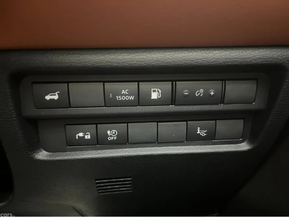 Mitsubishi Outlander SUV, Petrol Plug-in Hybrid, 2024, Black