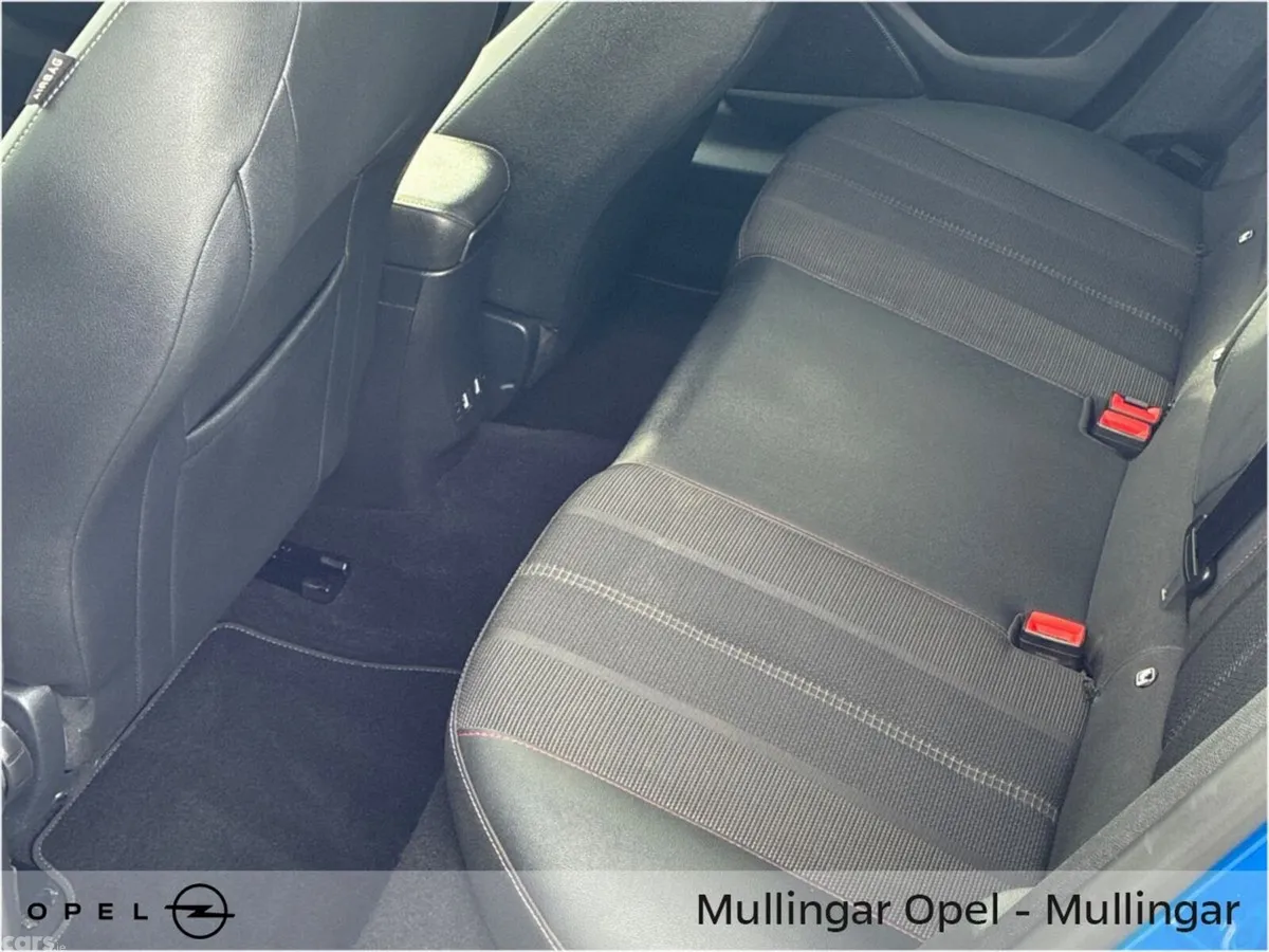 Opel Mokka SUV, Electric, 2023, Blue
