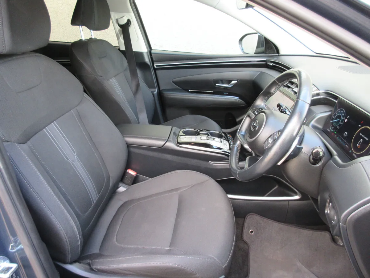 Hyundai Tucson SUV, Petrol Plug-in Hybrid, 2022, Black