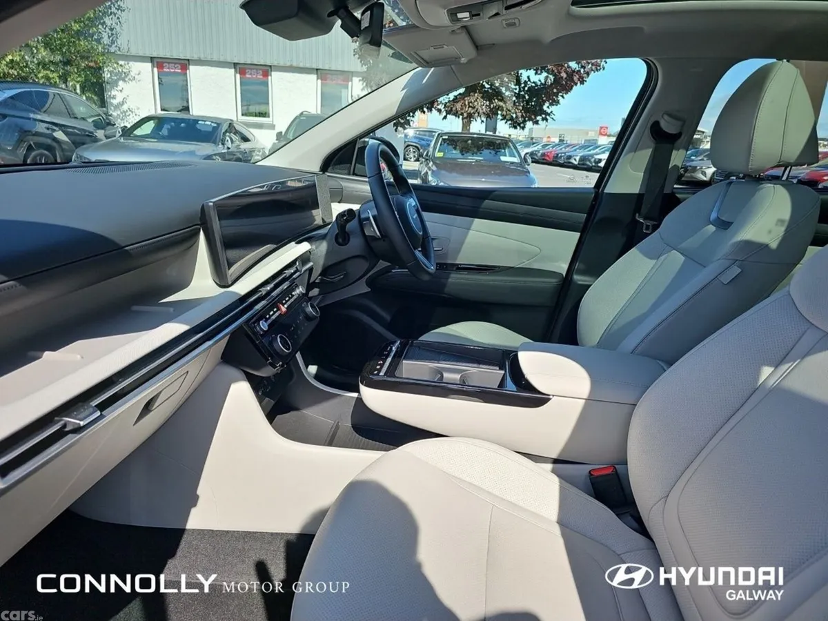 Hyundai Tucson SUV, Petrol Plug-in Hybrid, 2025, Black