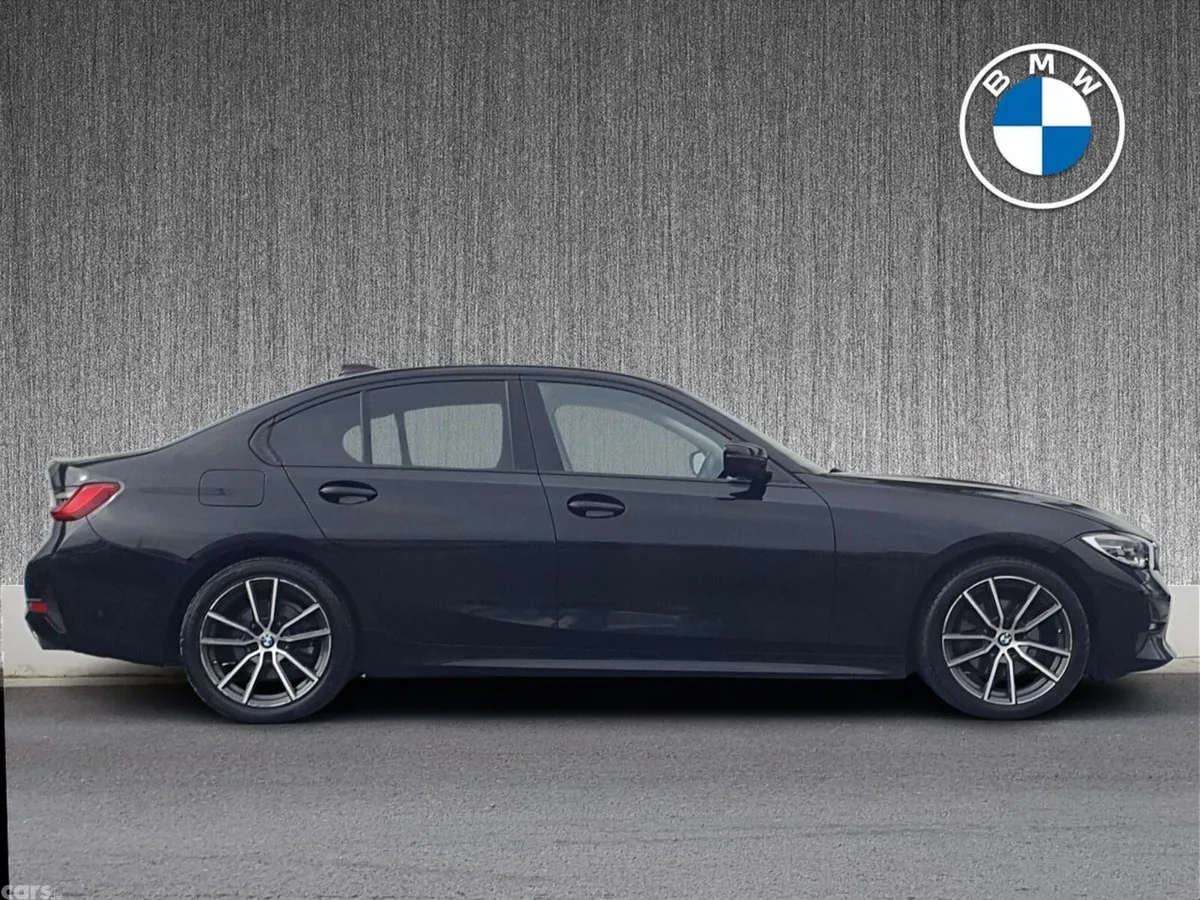 BMW 3-Series Saloon, Diesel, 2019, Black