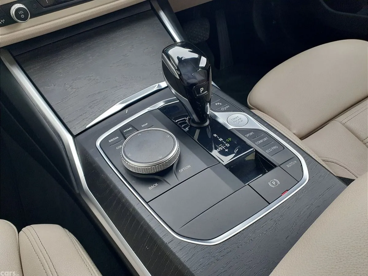 BMW 3-Series Saloon, Diesel, 2019, Black