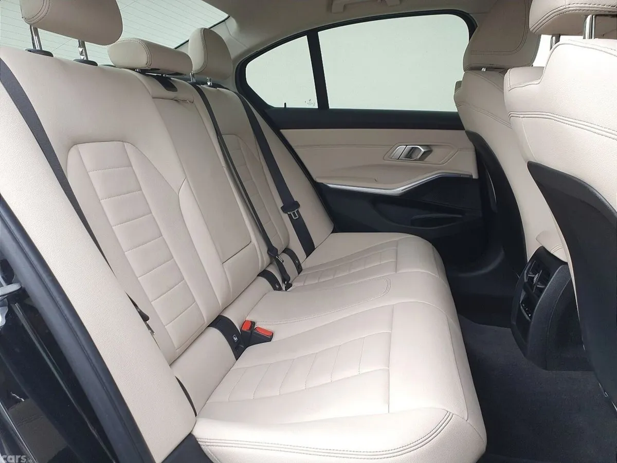 BMW 3-Series Saloon, Diesel, 2019, Black
