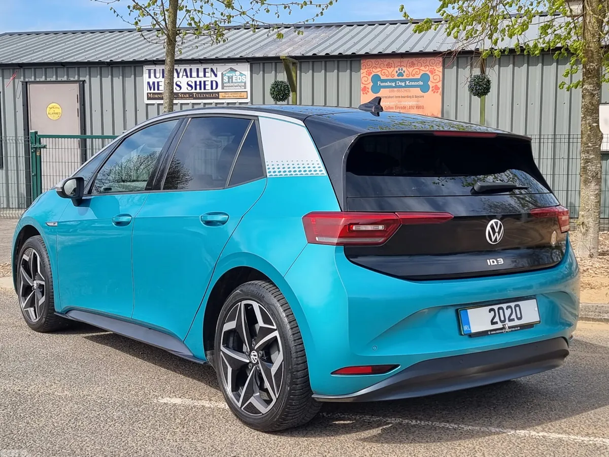 Volkswagen ID.3 Hatchback, Electric, 2020, Blue