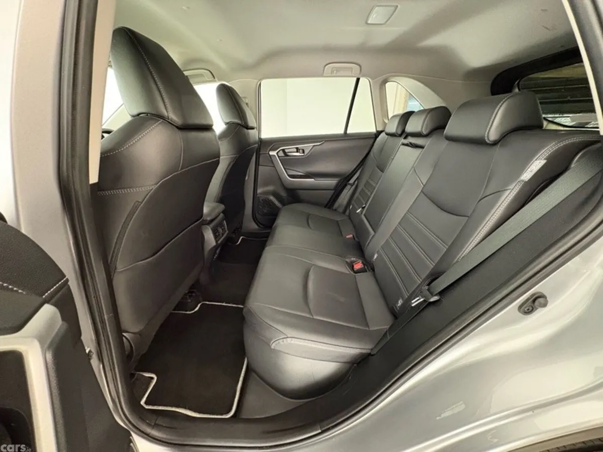 Toyota RAV4 SUV, Petrol Hybrid, 2023, Silver