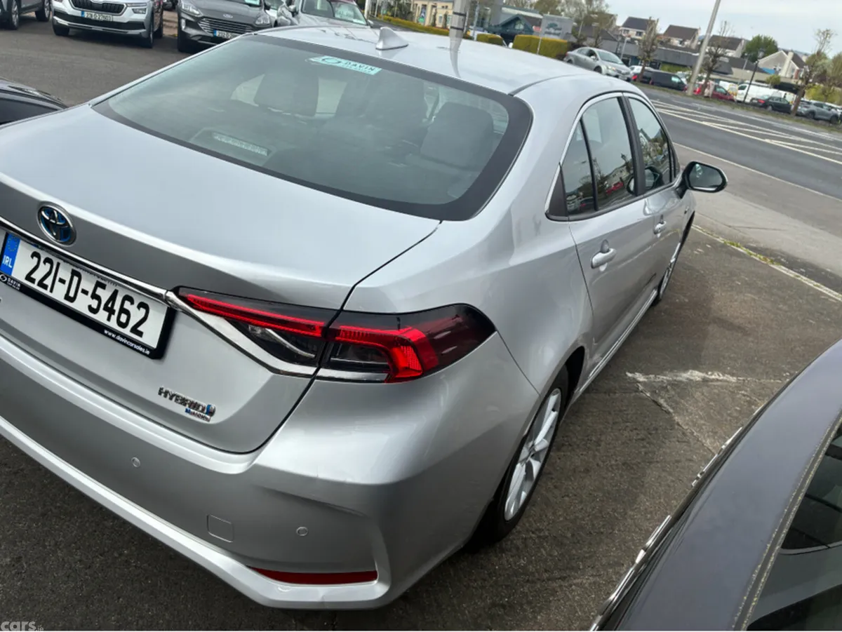 Toyota Corolla Saloon, Petrol Hybrid, 2022, Grey