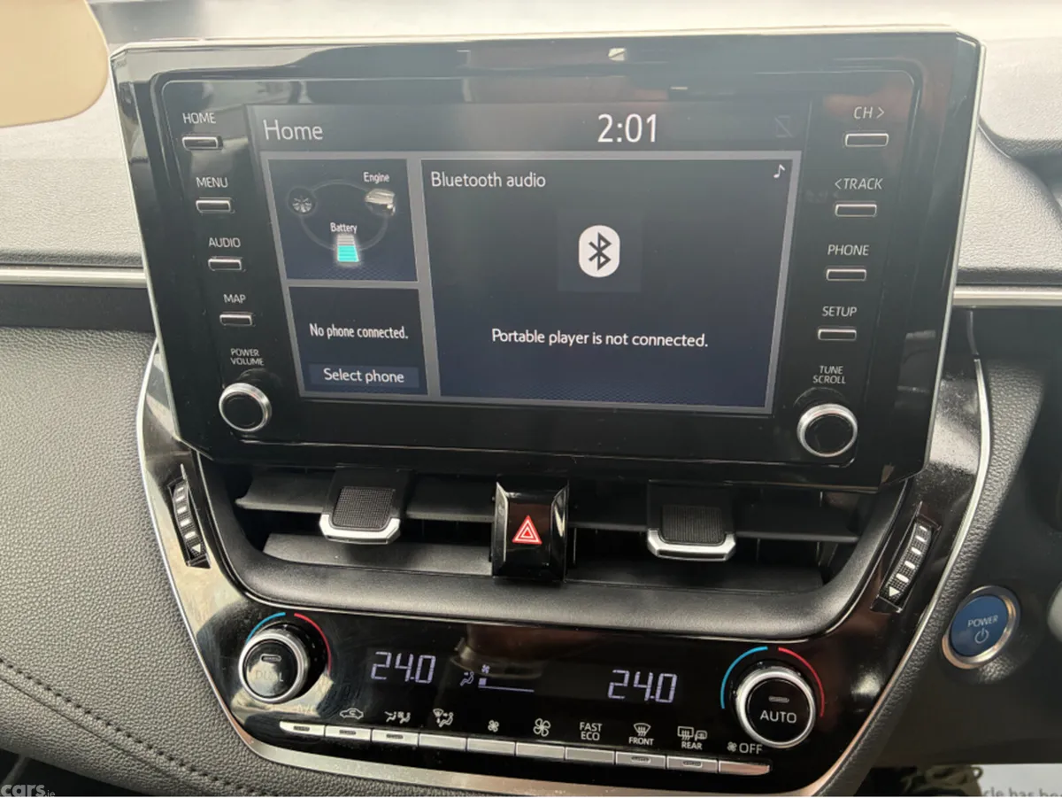 Toyota Corolla Saloon, Petrol Hybrid, 2022, Grey