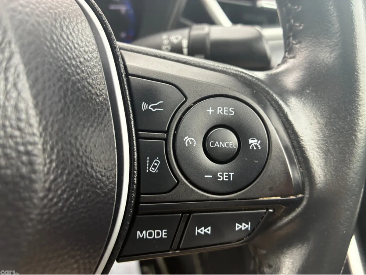 Toyota Corolla Saloon, Petrol Hybrid, 2022, Grey