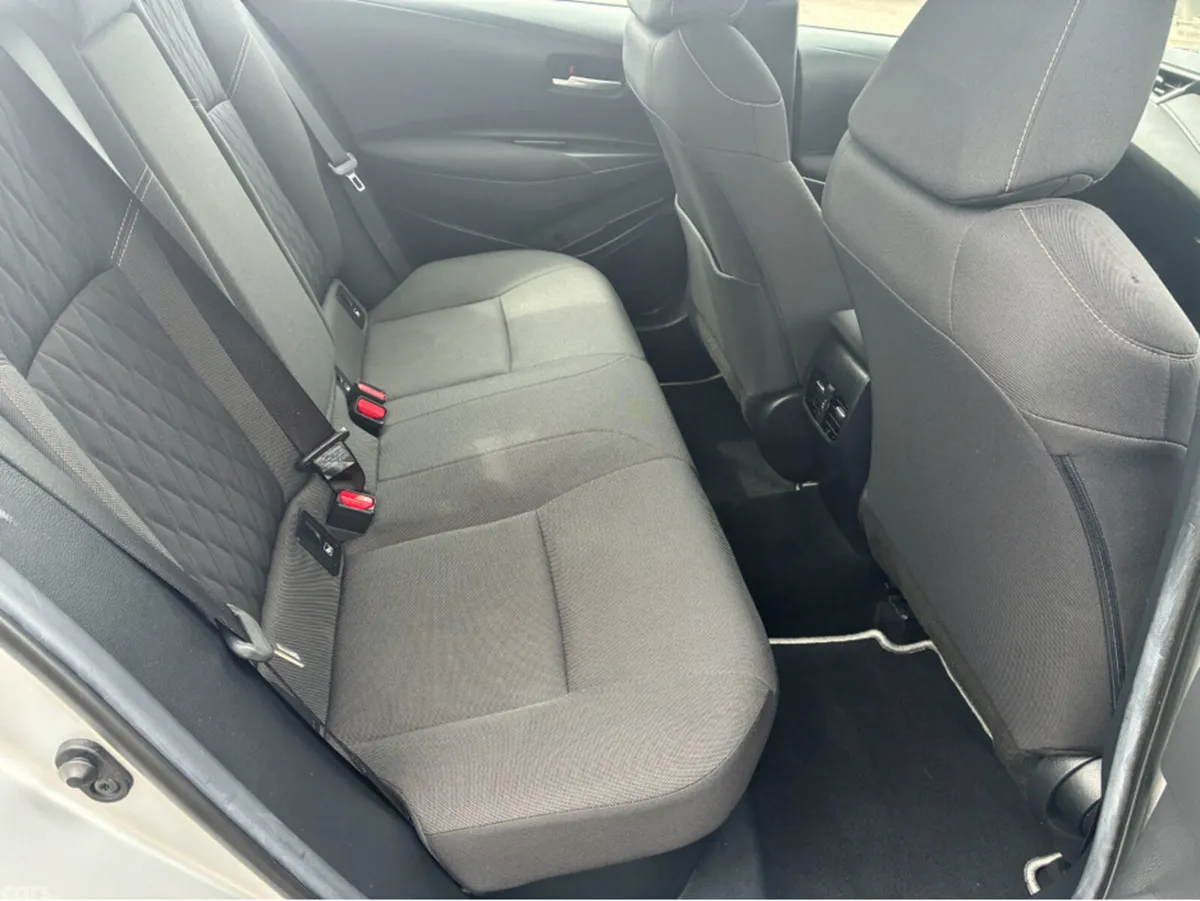Toyota Corolla Saloon, Petrol Hybrid, 2022, Grey