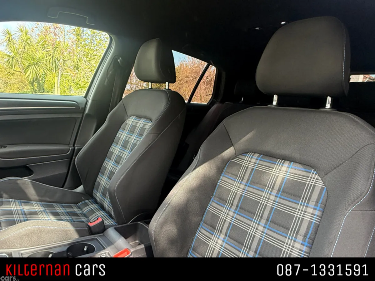 Volkswagen Golf Hatchback, Petrol Plug-in Hybrid, 2018, Blue