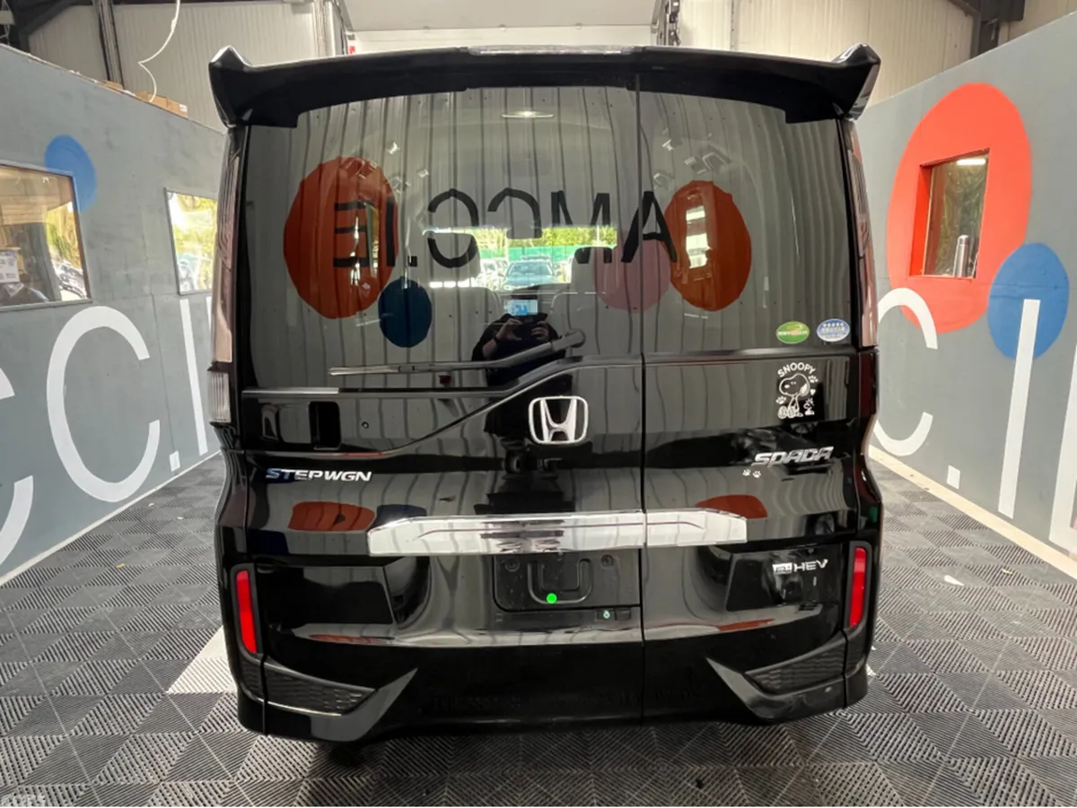 Honda Stepwagon MPV, Petrol Hybrid, 2021, Black