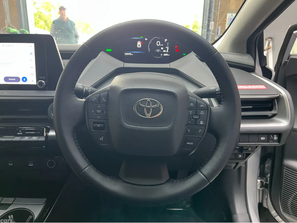 Toyota Prius Estate, Petrol, 2025, Silver