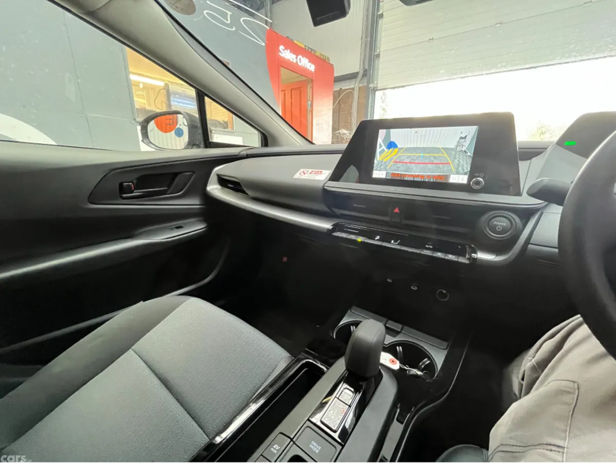 Toyota Prius Estate, Petrol, 2025, Silver