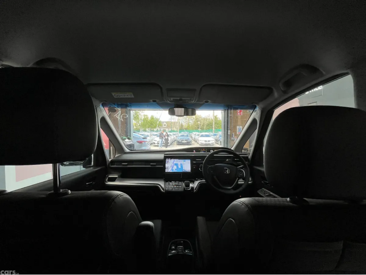 Honda Stepwagon MPV, Petrol Hybrid, 2021, Black