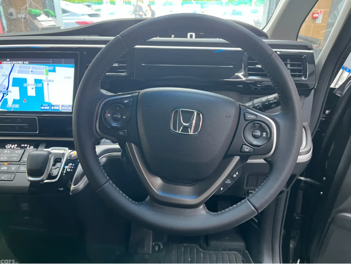 Honda Stepwagon MPV, Petrol Hybrid, 2021, Black