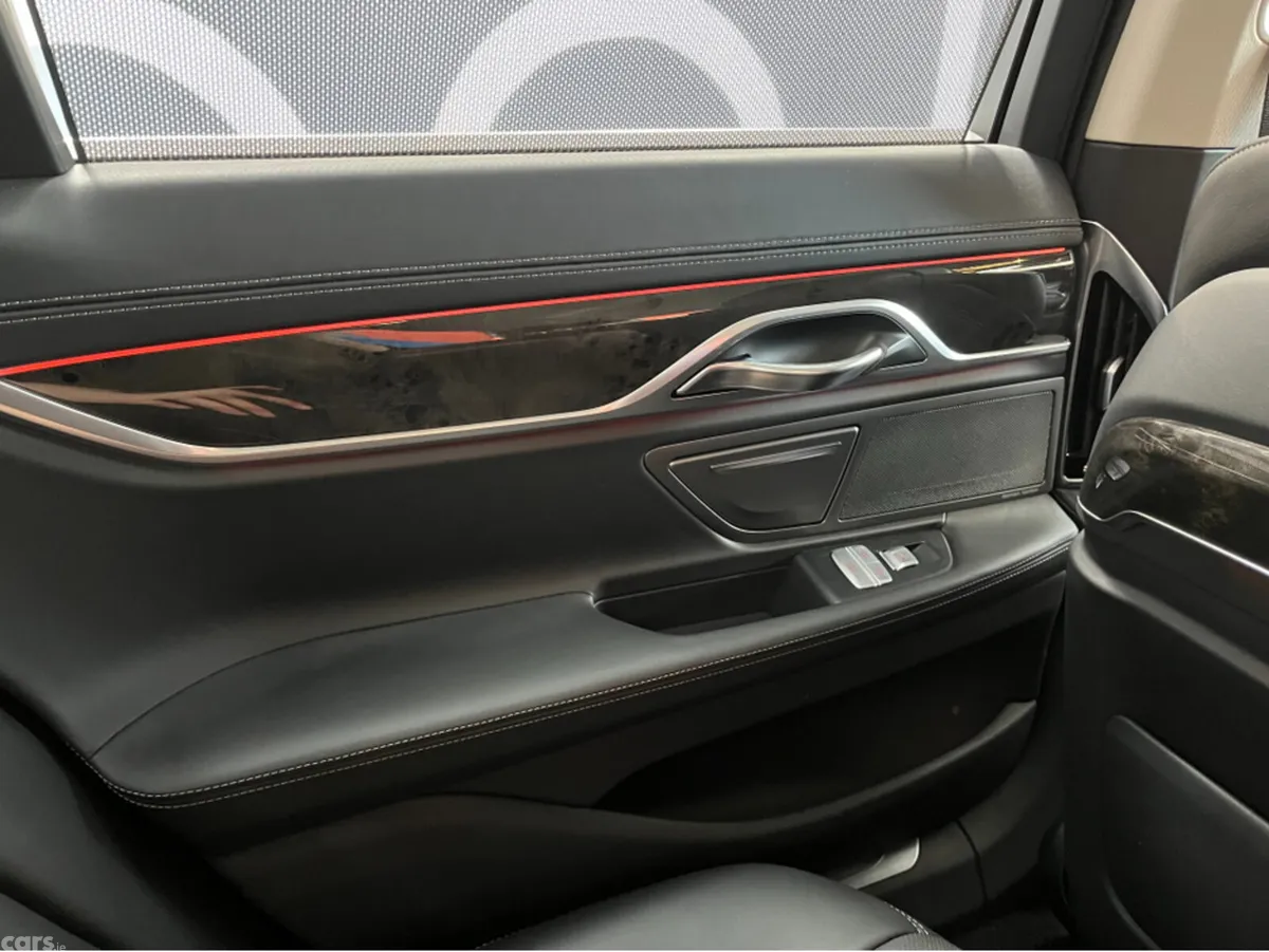 BMW 7-Series Saloon, Petrol Plug-in Hybrid, 2016, White
