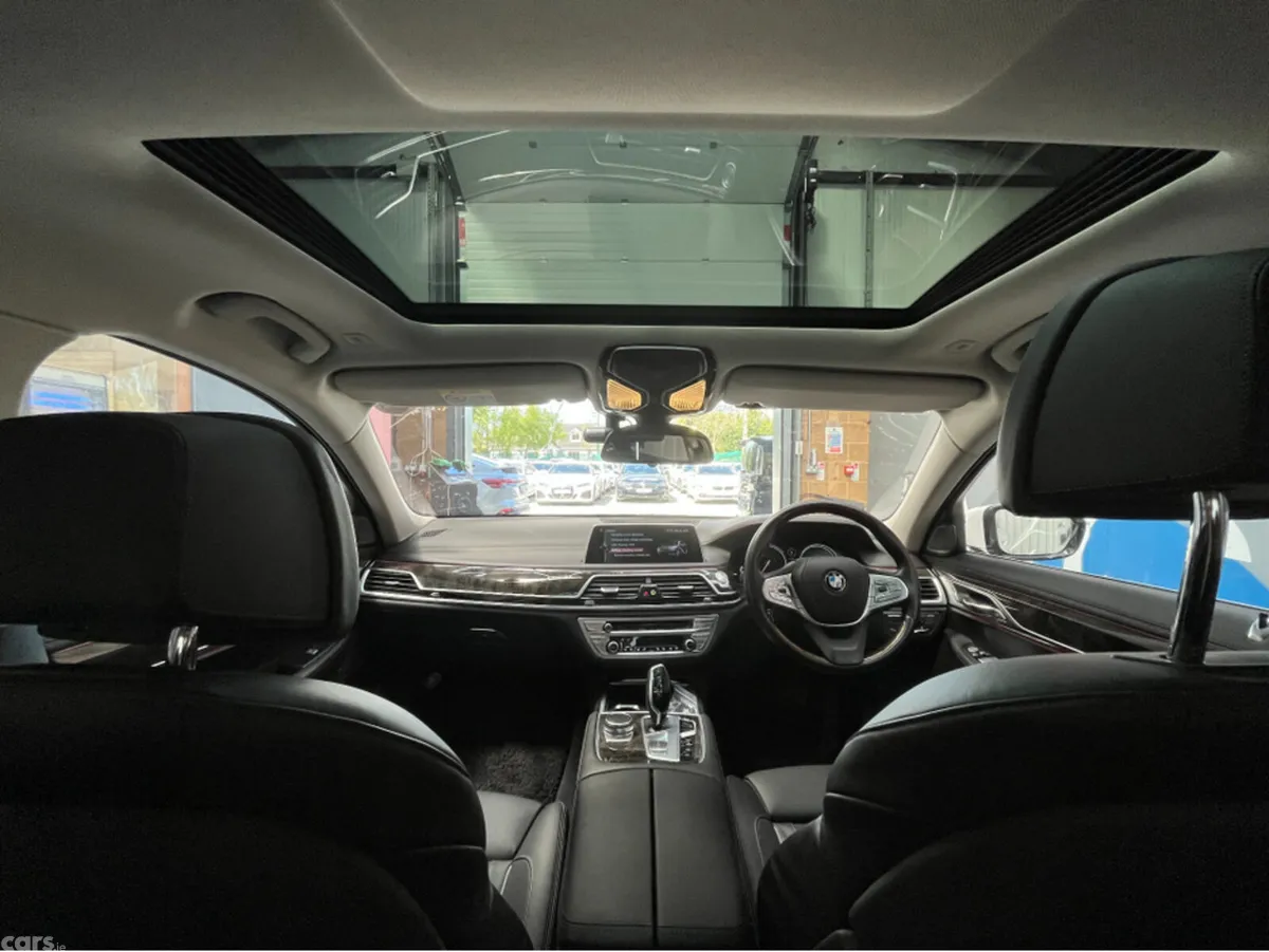 BMW 7-Series Saloon, Petrol Plug-in Hybrid, 2016, White