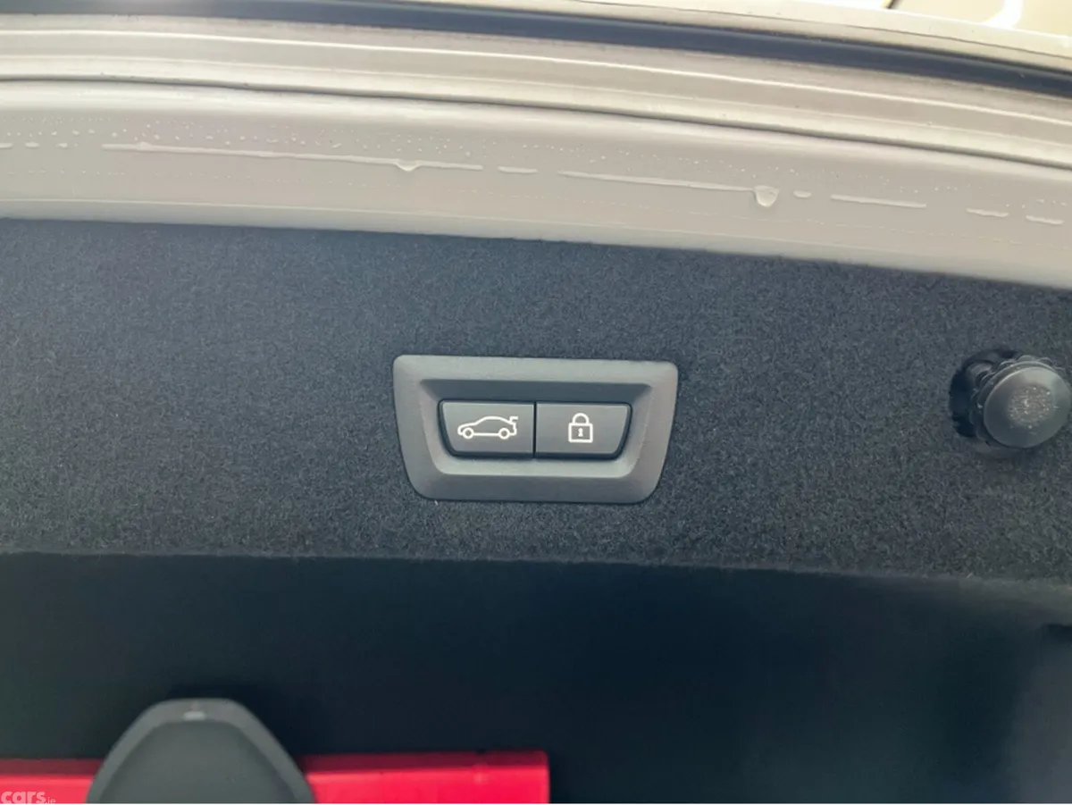 BMW 7-Series Saloon, Petrol Plug-in Hybrid, 2016, White