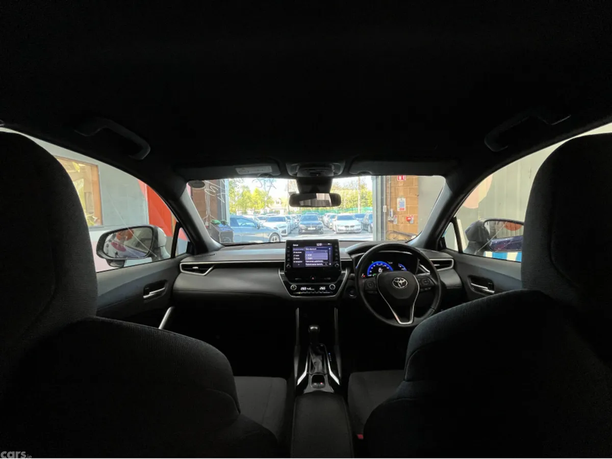 Toyota Corolla Cross SUV, Petrol, 2023, Blue