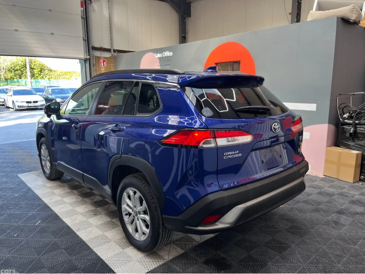 Toyota Corolla Cross SUV, Petrol, 2023, Blue