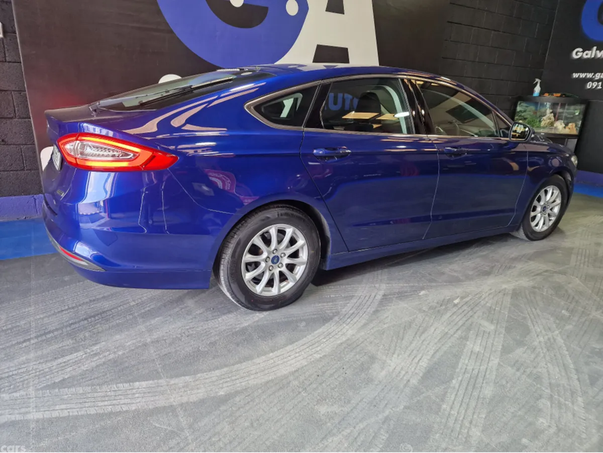 Ford Mondeo Hatchback, Diesel, 2017, Blue
