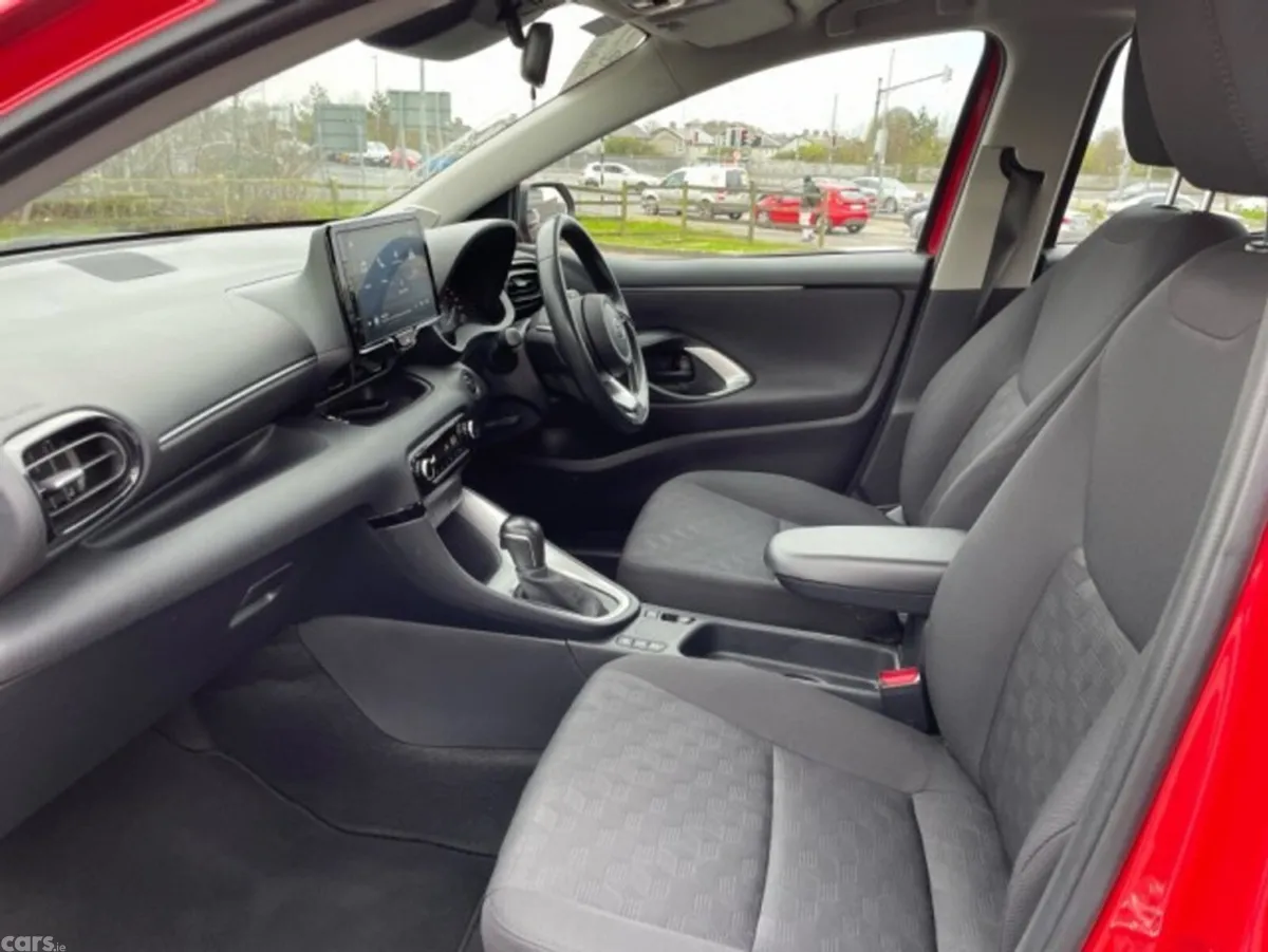 Toyota Yaris Hatchback, Petrol Hybrid, 2024, Red