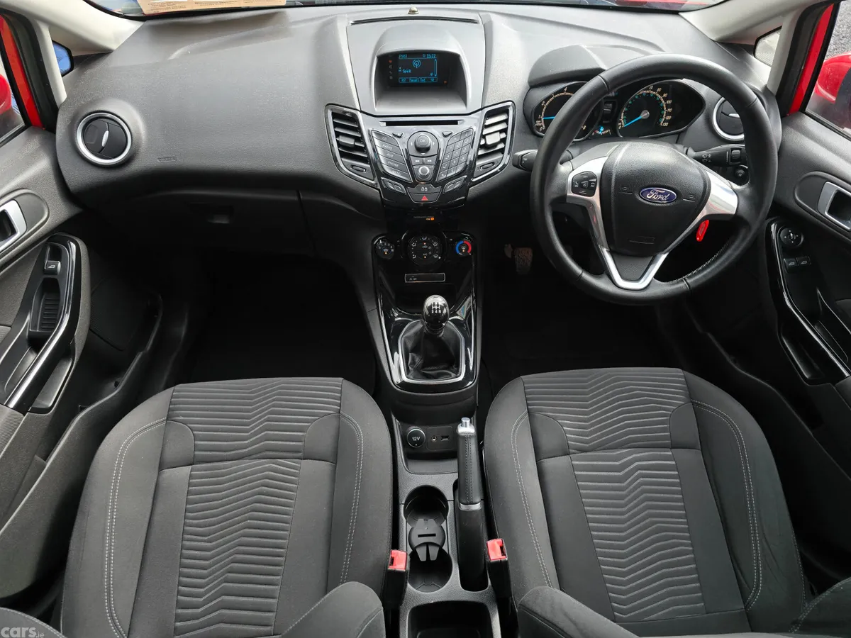 Ford Fiesta Hatchback, Petrol, 2014, Red