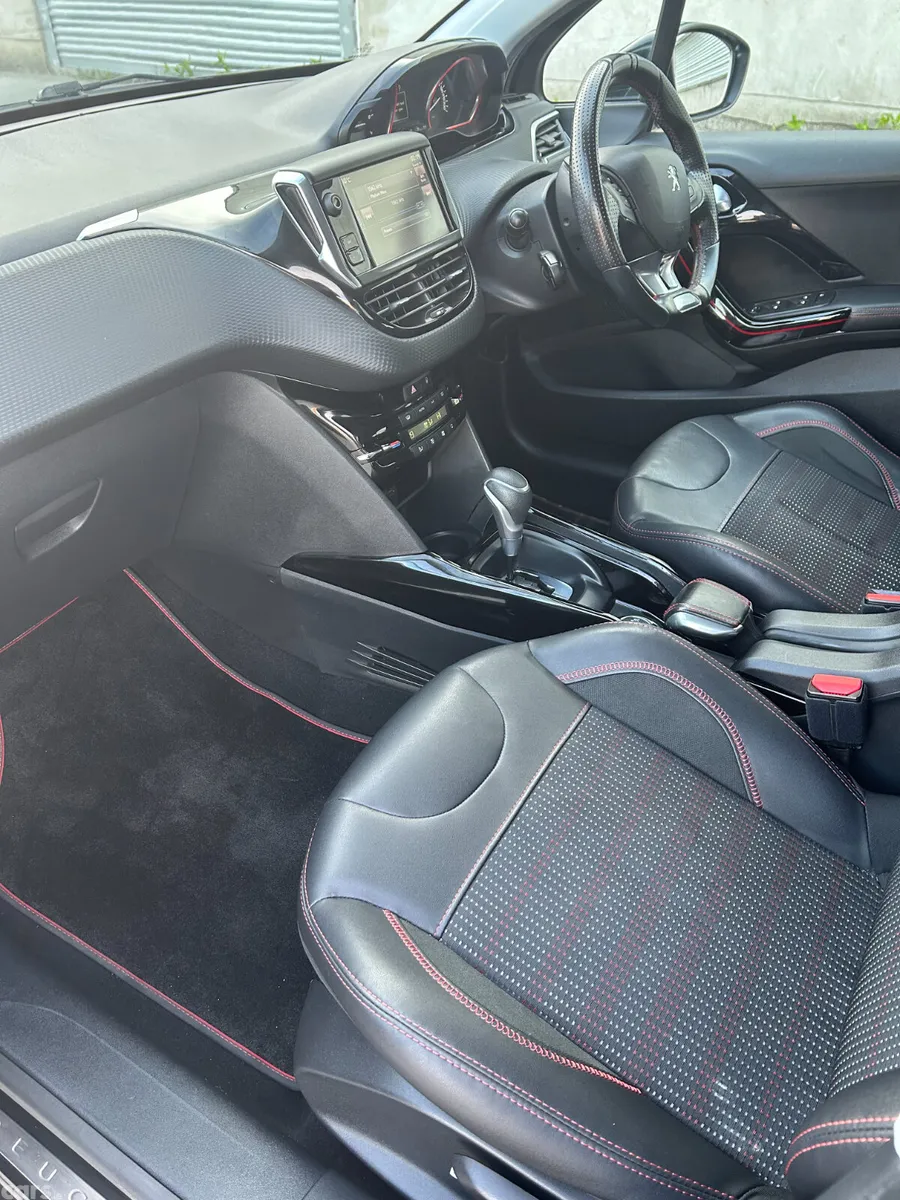 Peugeot 2008 SUV, Petrol, 2016, Black