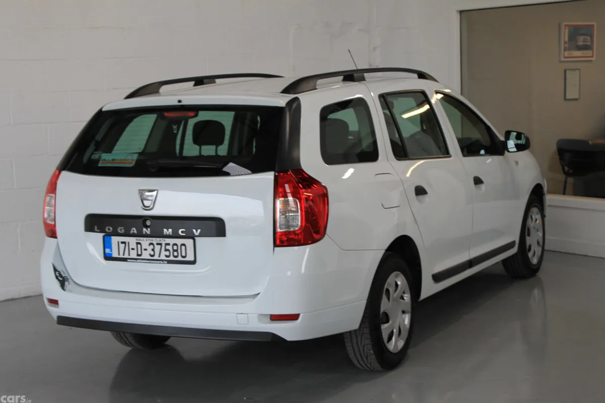 Dacia Logan Estate, Petrol, 2017, White