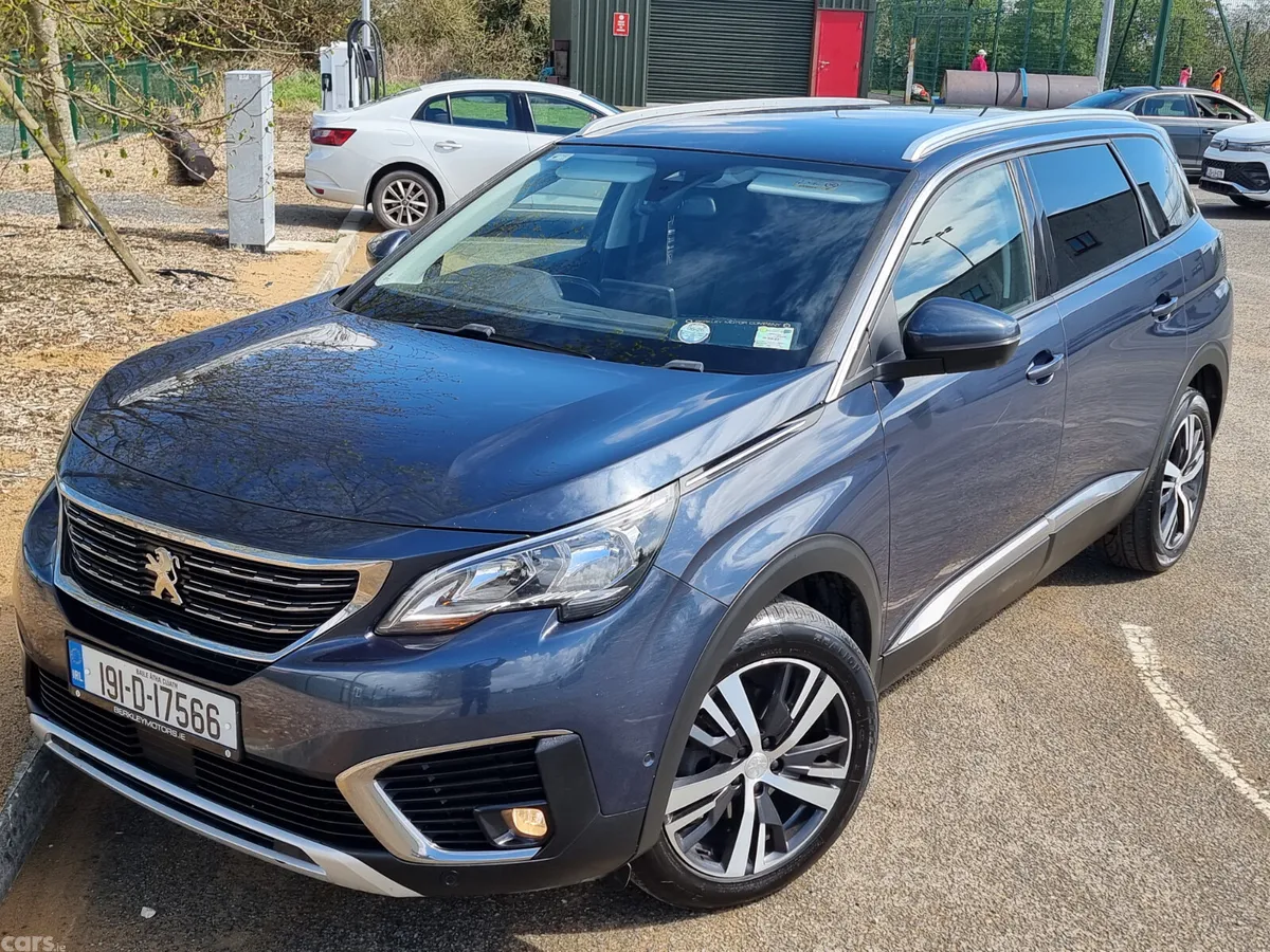 Peugeot 5008 MPV, Diesel, 2019, Blue