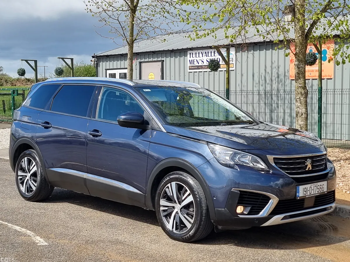 Peugeot 5008 MPV, Diesel, 2019, Blue