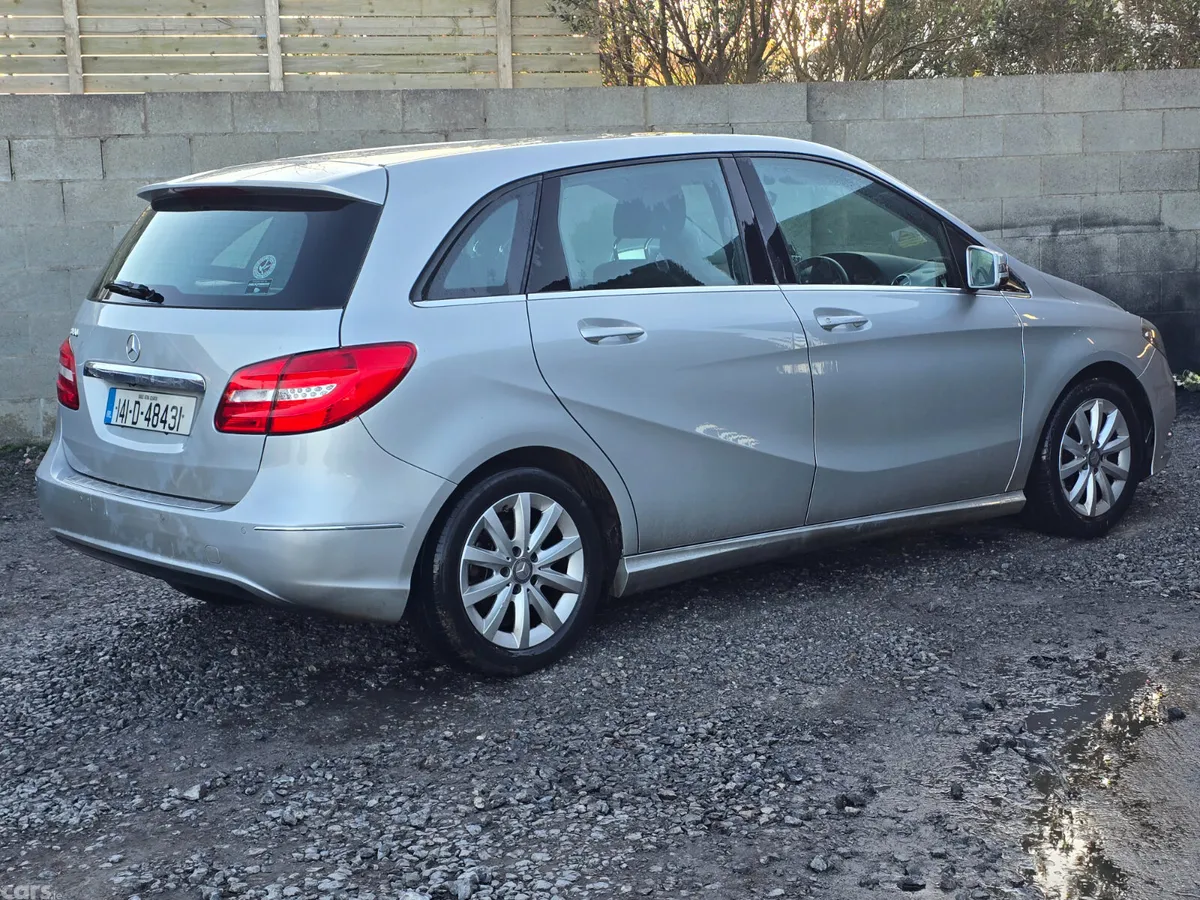 Mercedes-Benz B-Class MPV, Petrol, 2014, Silver
