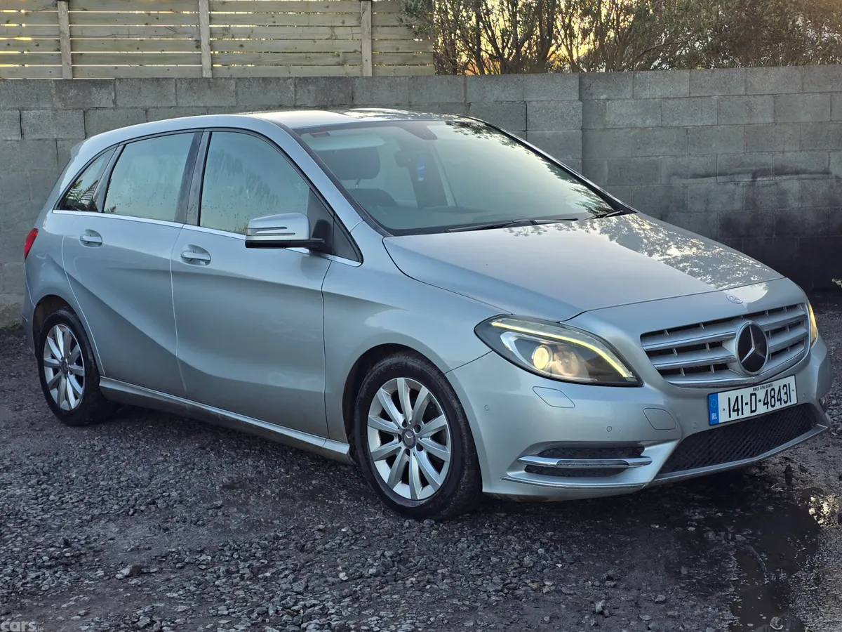 Mercedes-Benz B-Class MPV, Petrol, 2014, Silver